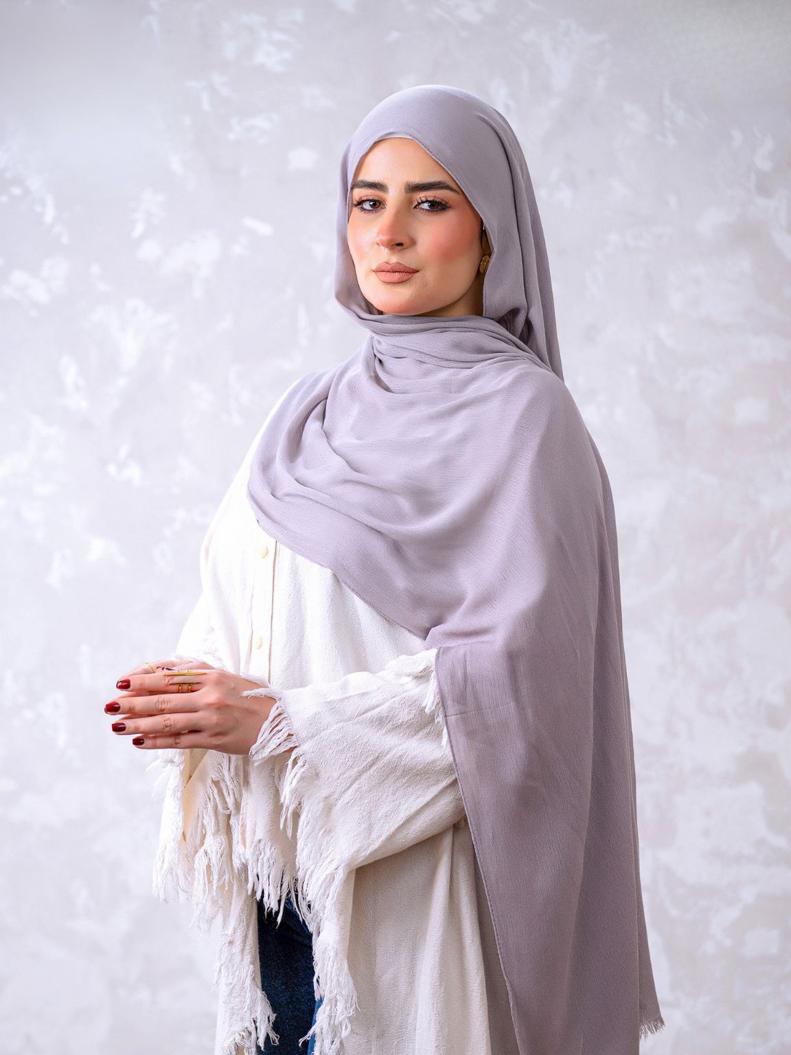رمادي كلاسيكي