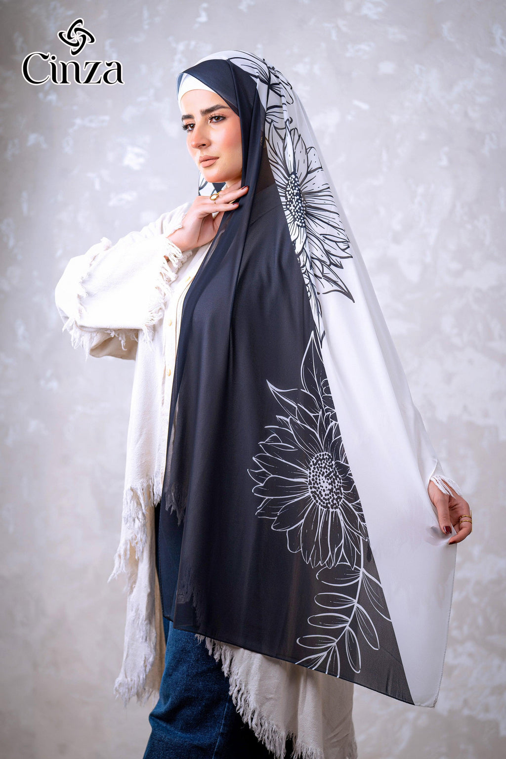 Printed chiffon hijab in black and white floral pattern